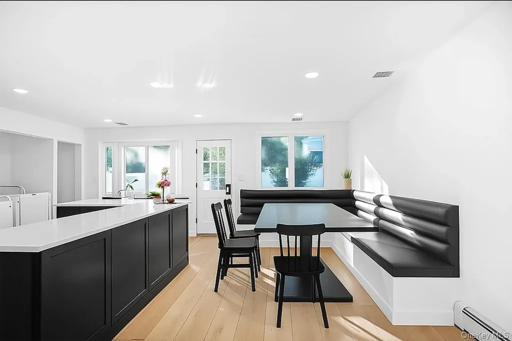 110 Hampton Way Merrick NY 11566