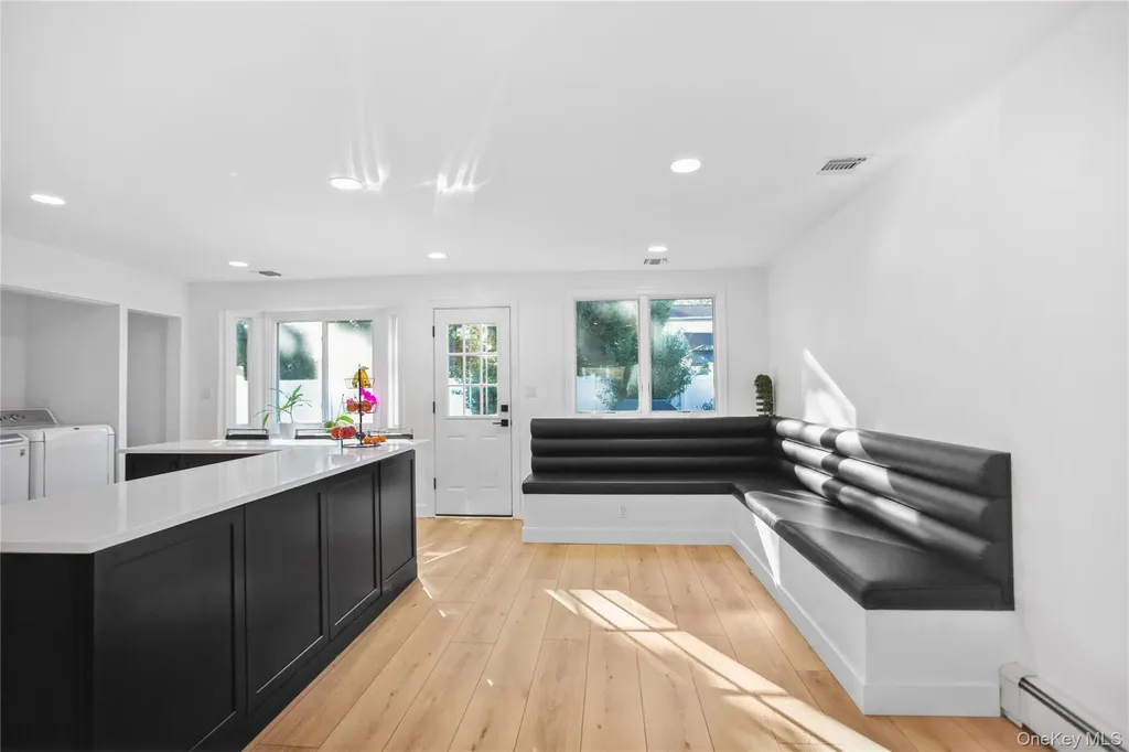110 Hampton Way Merrick NY 11566