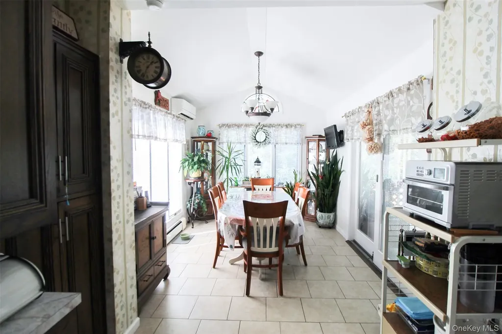 3221 Giegerich Place Bronx NY 10465