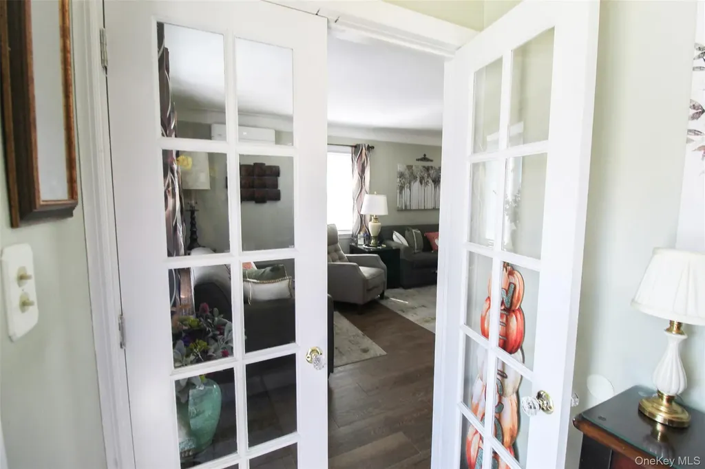 3221 Giegerich Place Bronx NY 10465