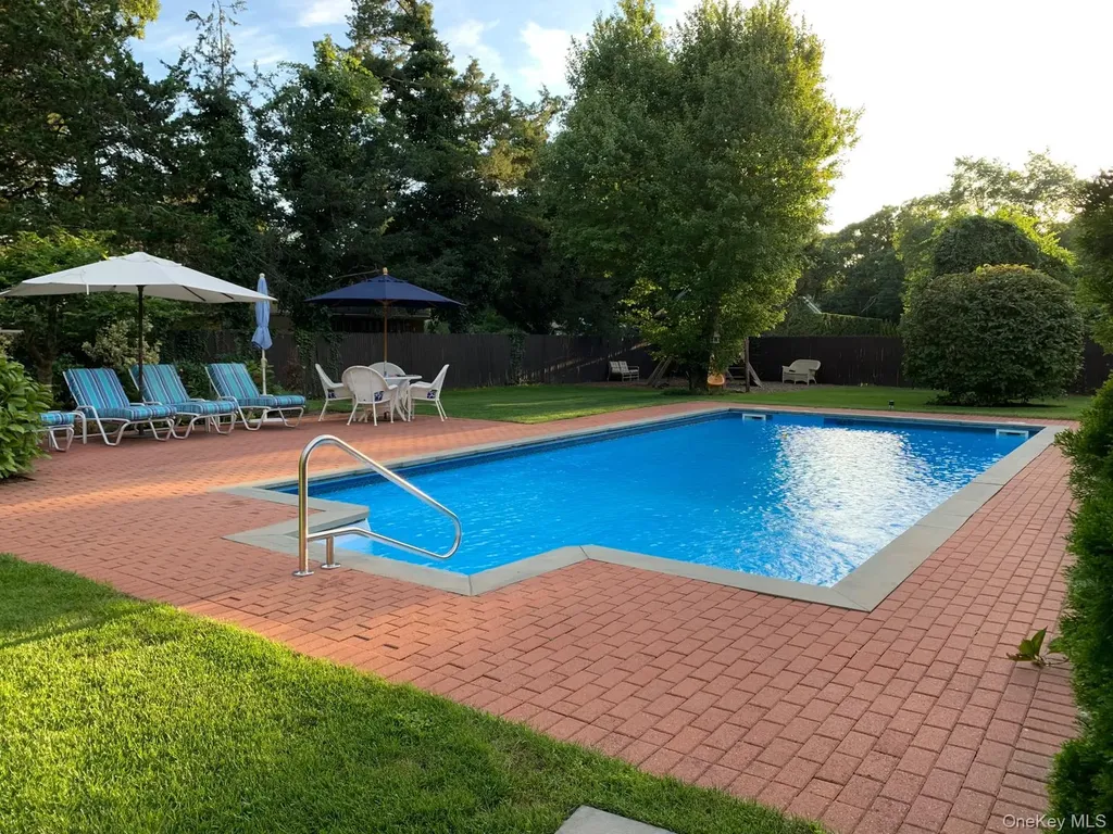 190A Wakeman Road Hampton Bays NY 11946