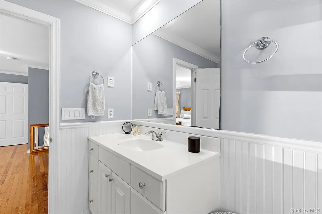 190A Wakeman Road Hampton Bays NY 11946