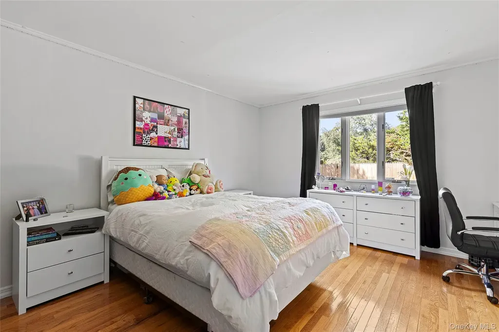 190A Wakeman Road Hampton Bays NY 11946