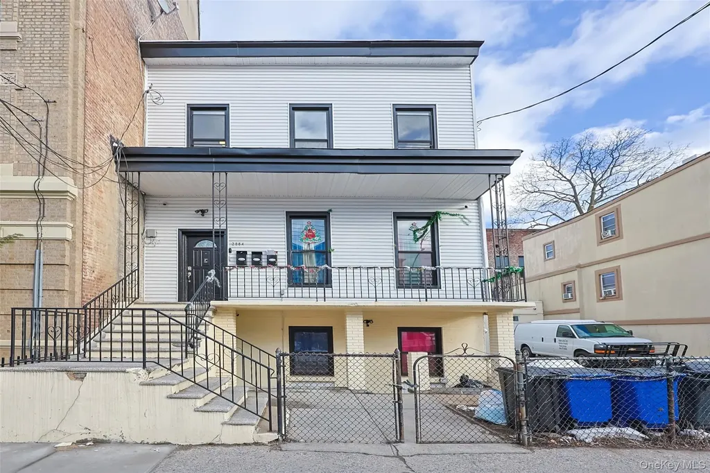 2064 Bathgate Avenue Bronx NY 10457