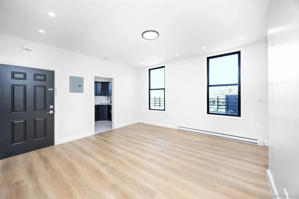 2064 Bathgate Avenue Bronx NY 10457