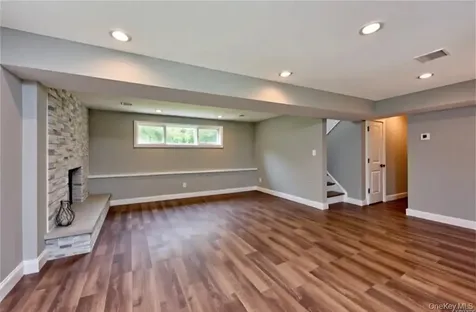 10 Evelyn Drive Bethpage NY 11714