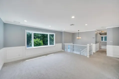 10 Evelyn Drive Bethpage NY 11714