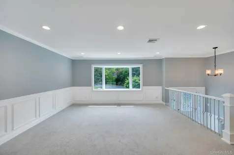 10 Evelyn Drive Bethpage NY 11714