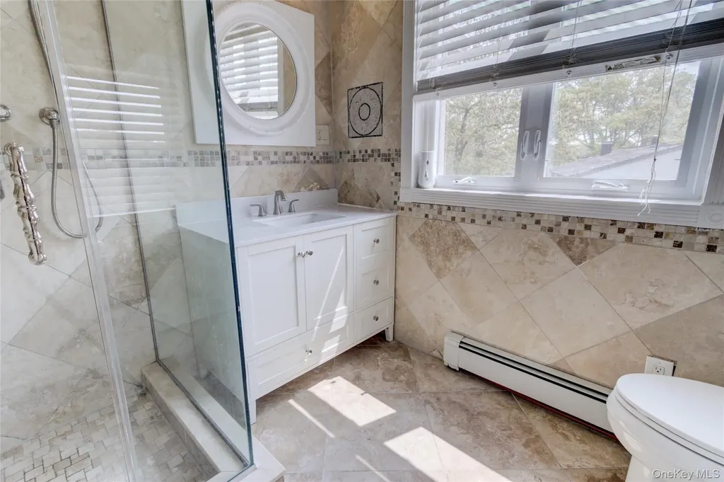 54 Shore Drive Oakdale NY 11769
