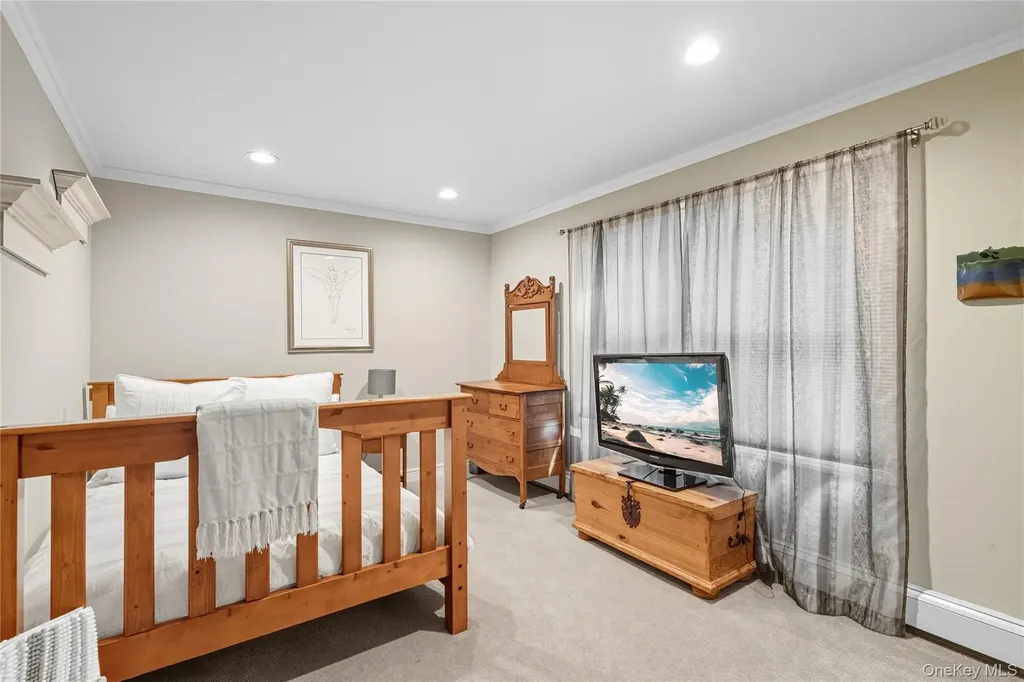 16 Pine Road Syosset NY 11791