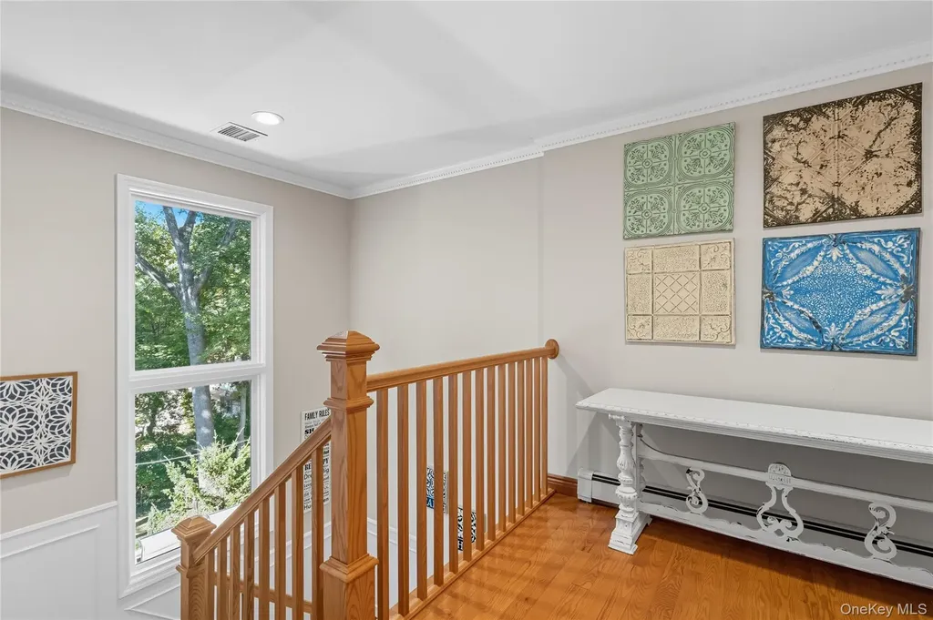 16 Pine Road Syosset NY 11791
