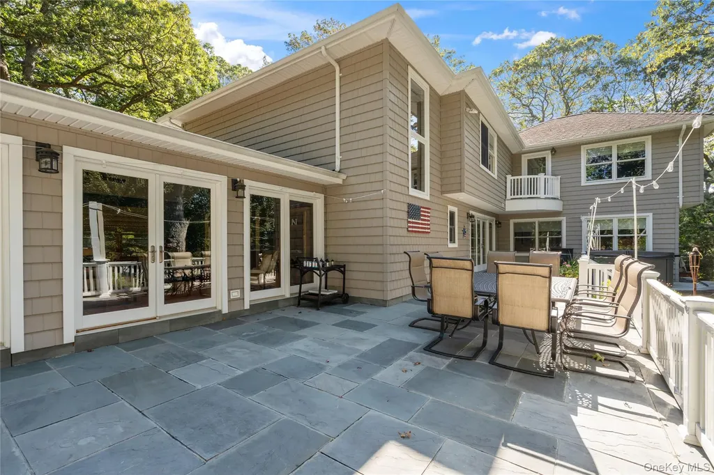 16 Pine Road Syosset NY 11791