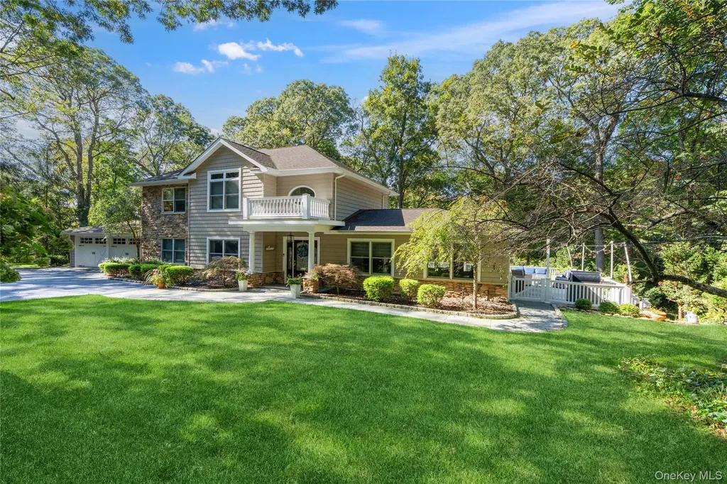 16 Pine Road Syosset NY 11791