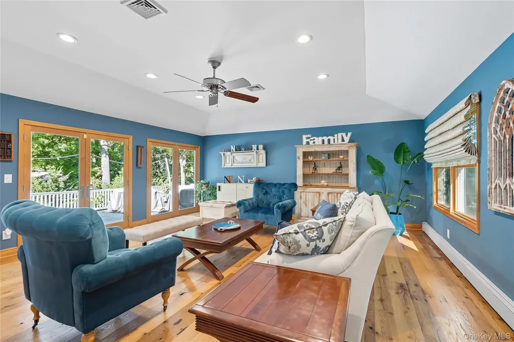 16 Pine Road Syosset NY 11791