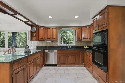 51 Brook Farm Road Bedford NY 10506