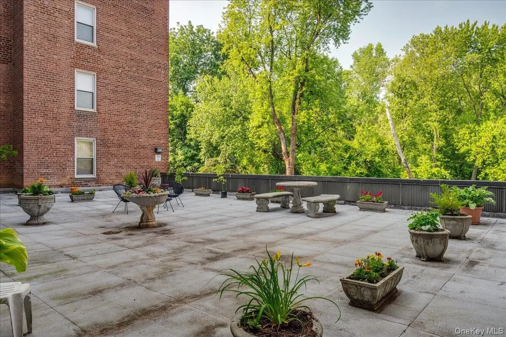 1111 Midland Avenue Bronxville NY 10708