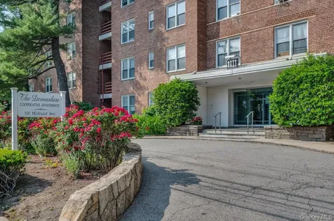 1111 Midland Avenue Bronxville NY 10708
