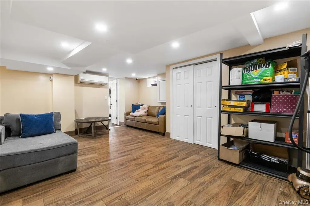 605 S 6th Avenue Mount Vernon NY 10550