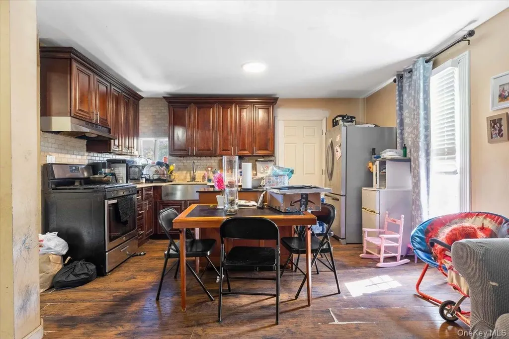 605 S 6th Avenue Mount Vernon NY 10550