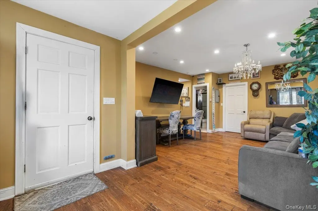 605 S 6th Avenue Mount Vernon NY 10550