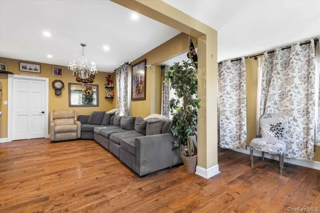 605 S 6th Avenue Mount Vernon NY 10550