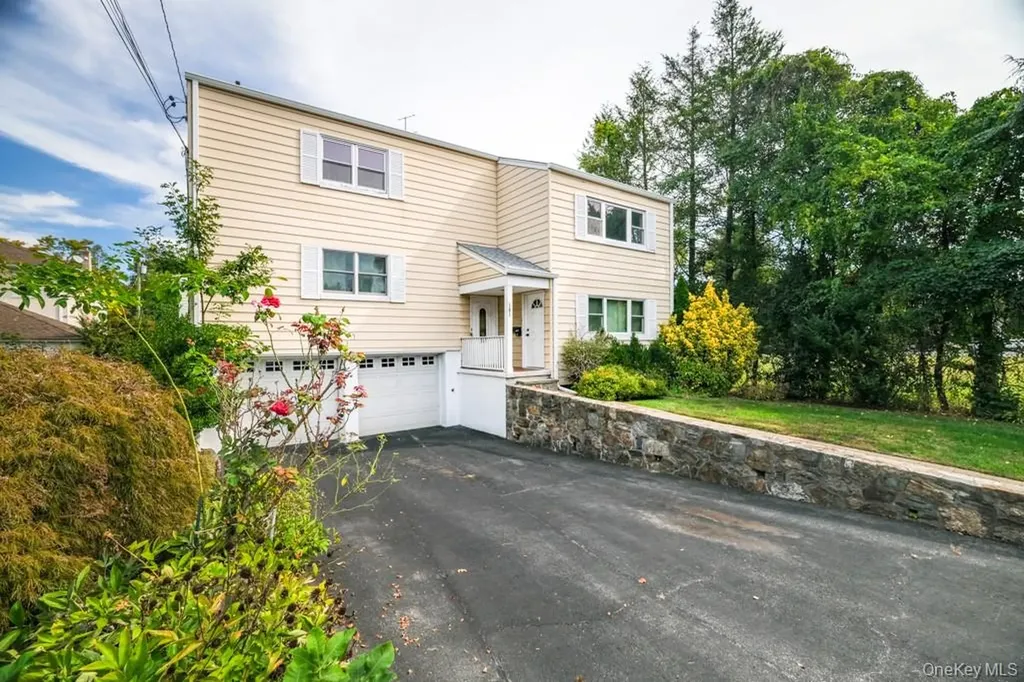 161 Stephenson Boulevard New Rochelle NY 10801