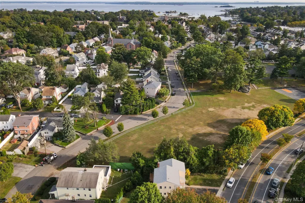 161 Stephenson Boulevard New Rochelle NY 10801