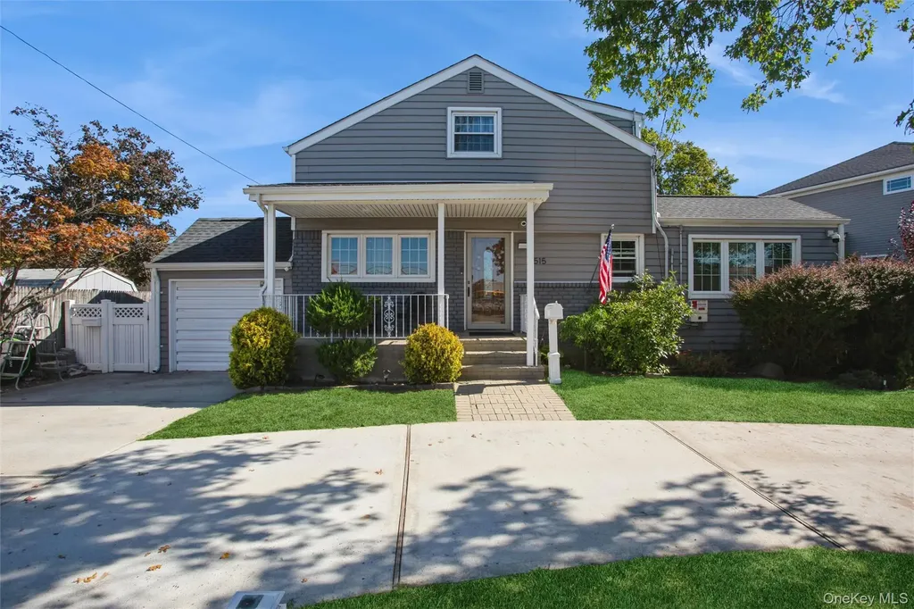 3515 Oceanside Road Oceanside NY 11572