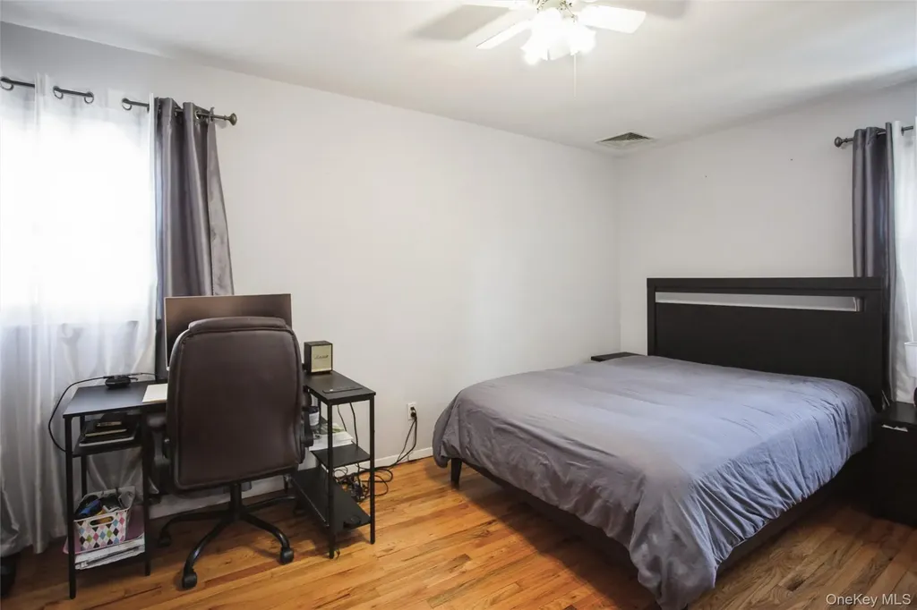 3515 Oceanside Road Oceanside NY 11572