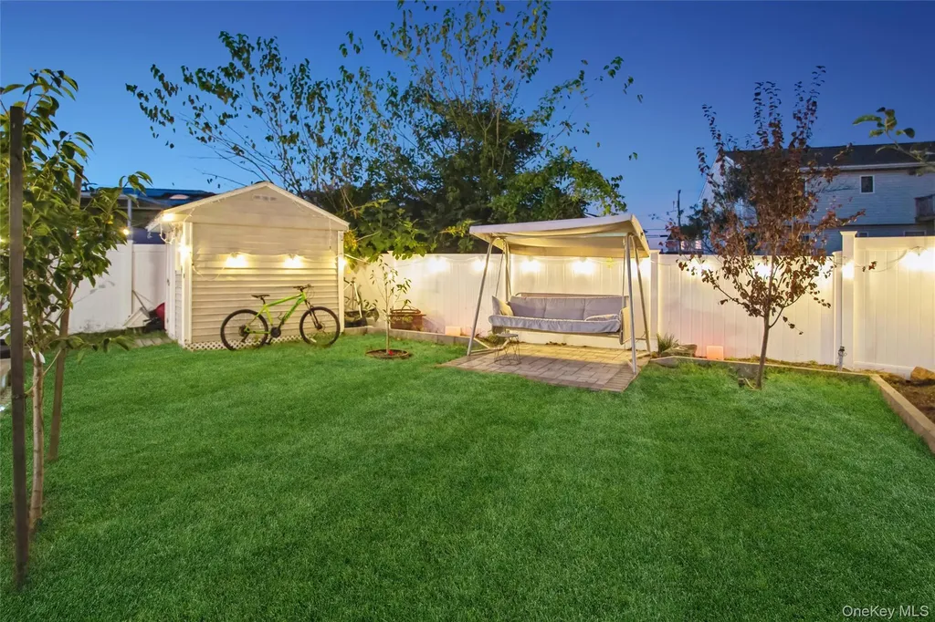 3515 Oceanside Road Oceanside NY 11572
