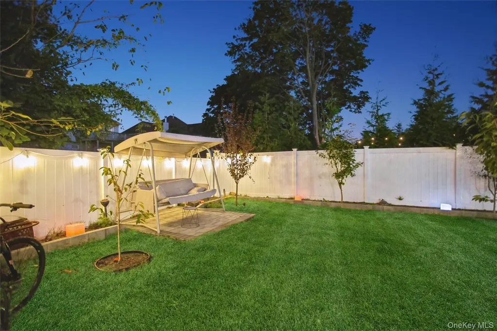 3515 Oceanside Road Oceanside NY 11572