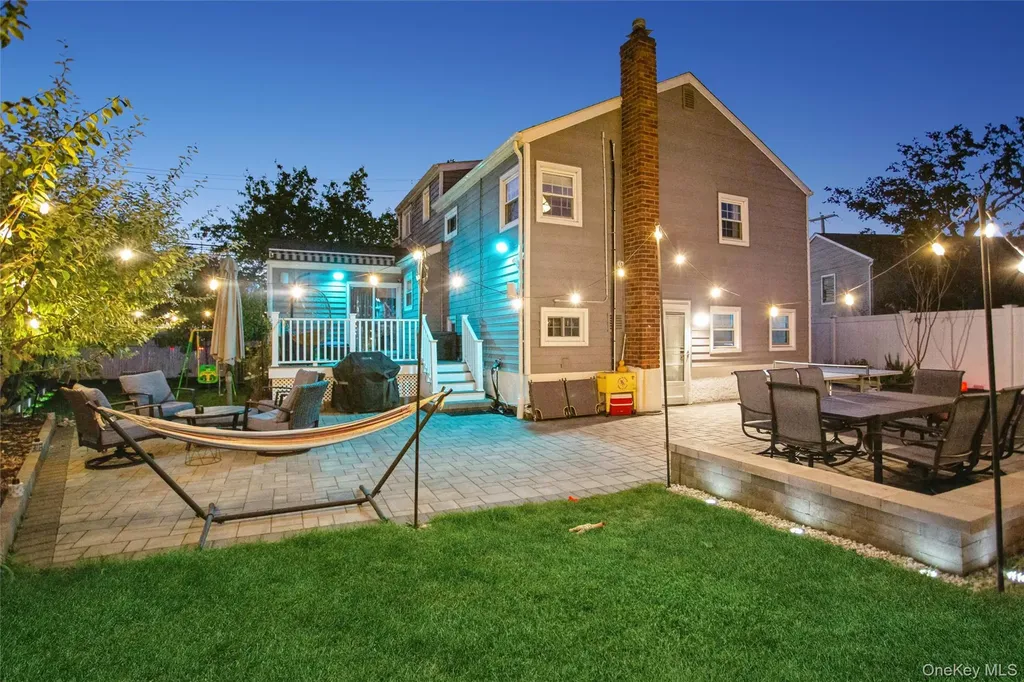 3515 Oceanside Road Oceanside NY 11572