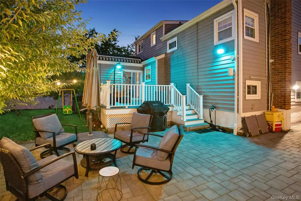 3515 Oceanside Road Oceanside NY 11572