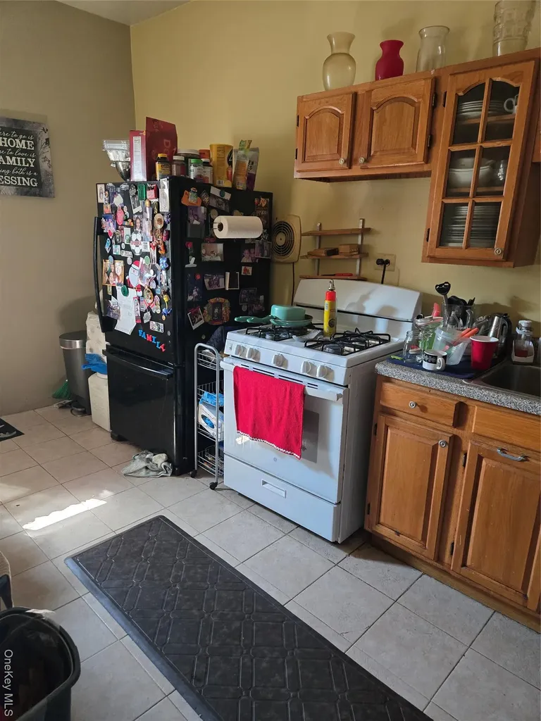 2348 Turnbull Avenue Bronx NY 10473