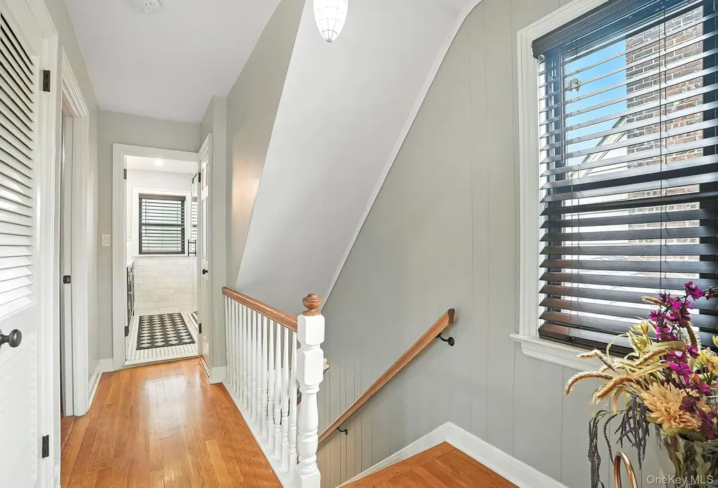 1260 Rhinelander Avenue Bronx NY 10461