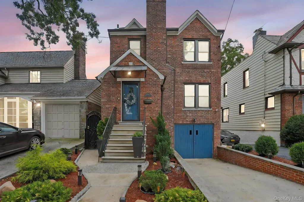 1260 Rhinelander Avenue Bronx NY 10461