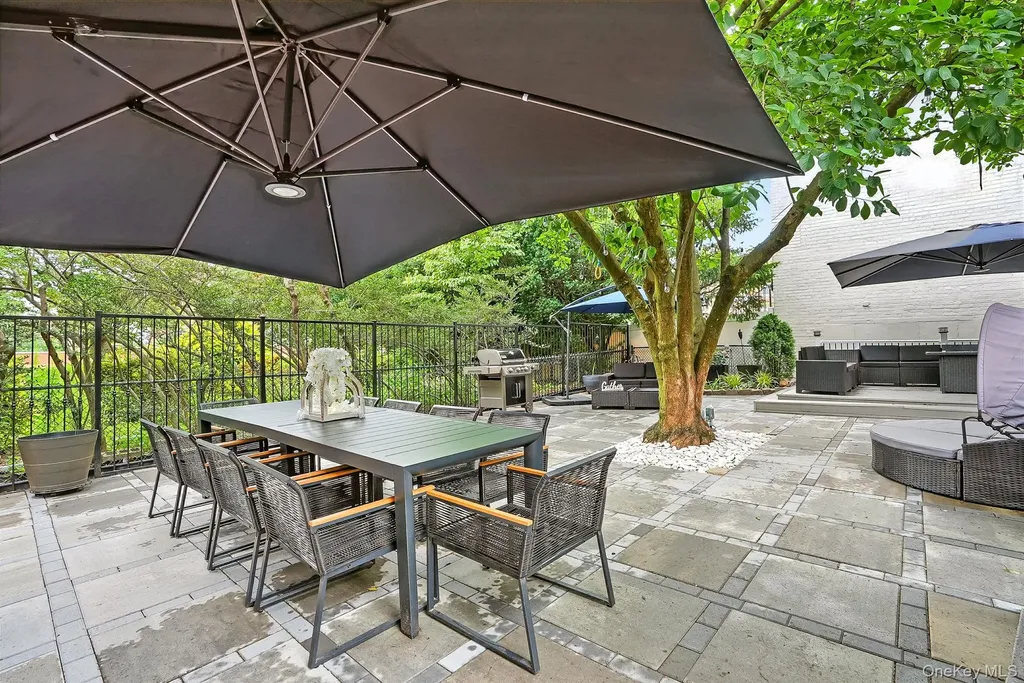 1260 Rhinelander Avenue Bronx NY 10461