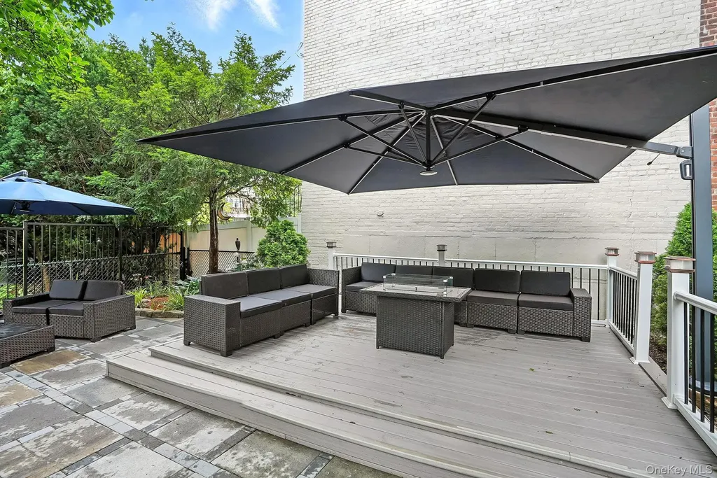 1260 Rhinelander Avenue Bronx NY 10461