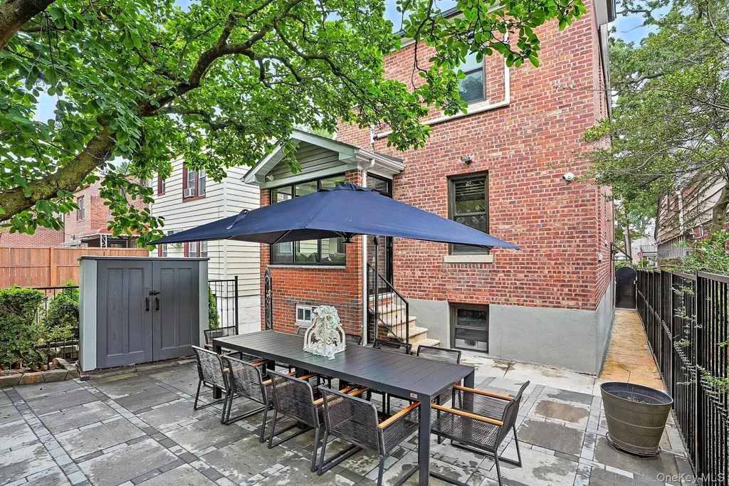 1260 Rhinelander Avenue Bronx NY 10461