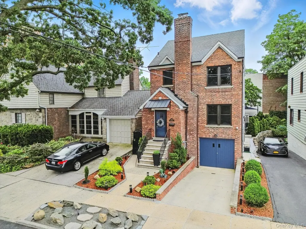 1260 Rhinelander Avenue Bronx NY 10461
