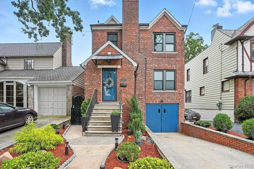 1260 Rhinelander Avenue Bronx NY 10461