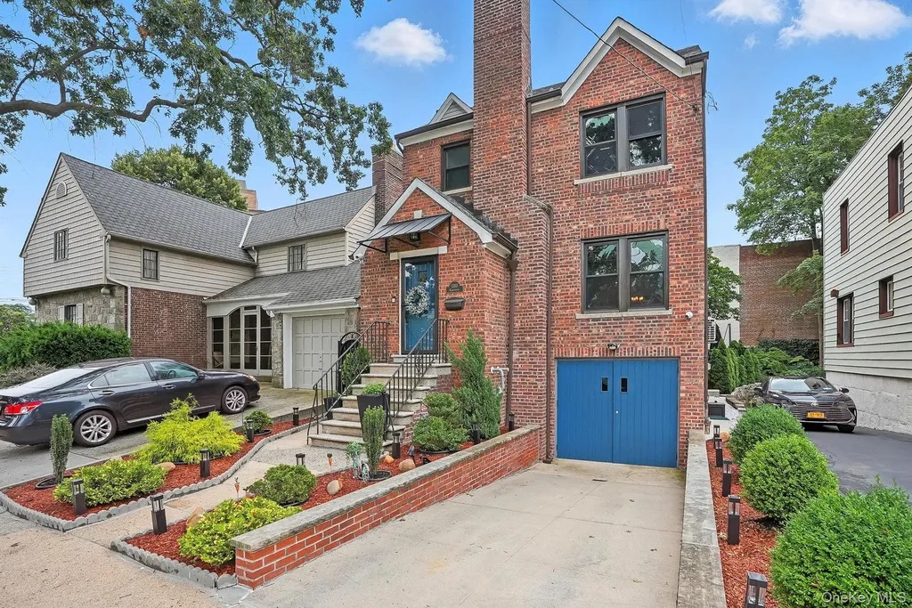 1260 Rhinelander Avenue Bronx NY 10461