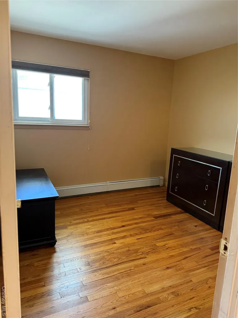 6 Regina Place Yonkers NY 10703