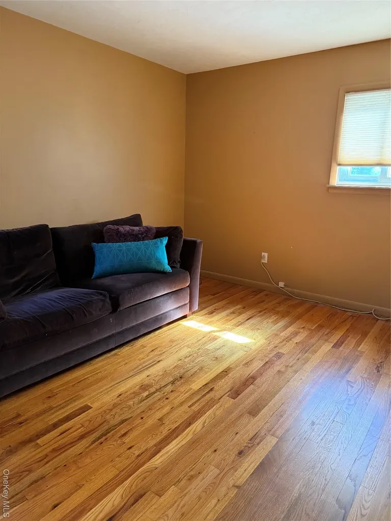 6 Regina Place Yonkers NY 10703