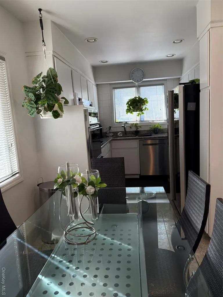 6 Regina Place Yonkers NY 10703