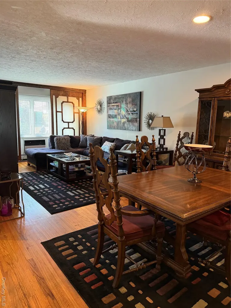 6 Regina Place Yonkers NY 10703