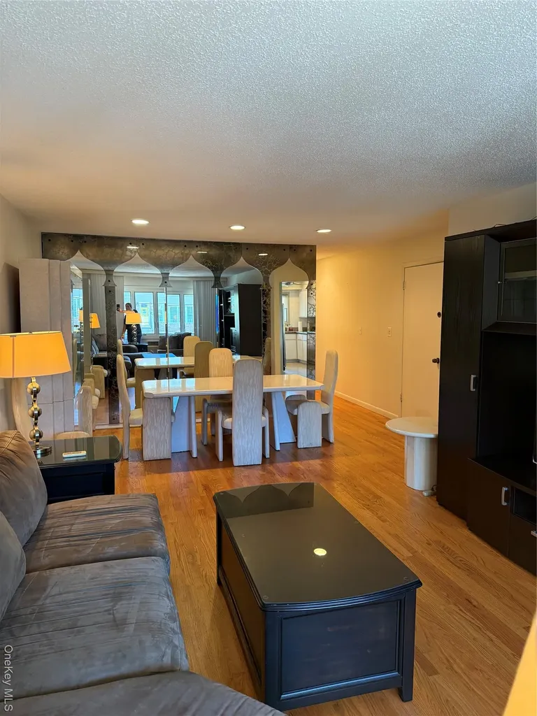 6 Regina Place Yonkers NY 10703