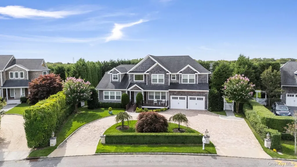 4 Spring Lane Southampton NY 11968