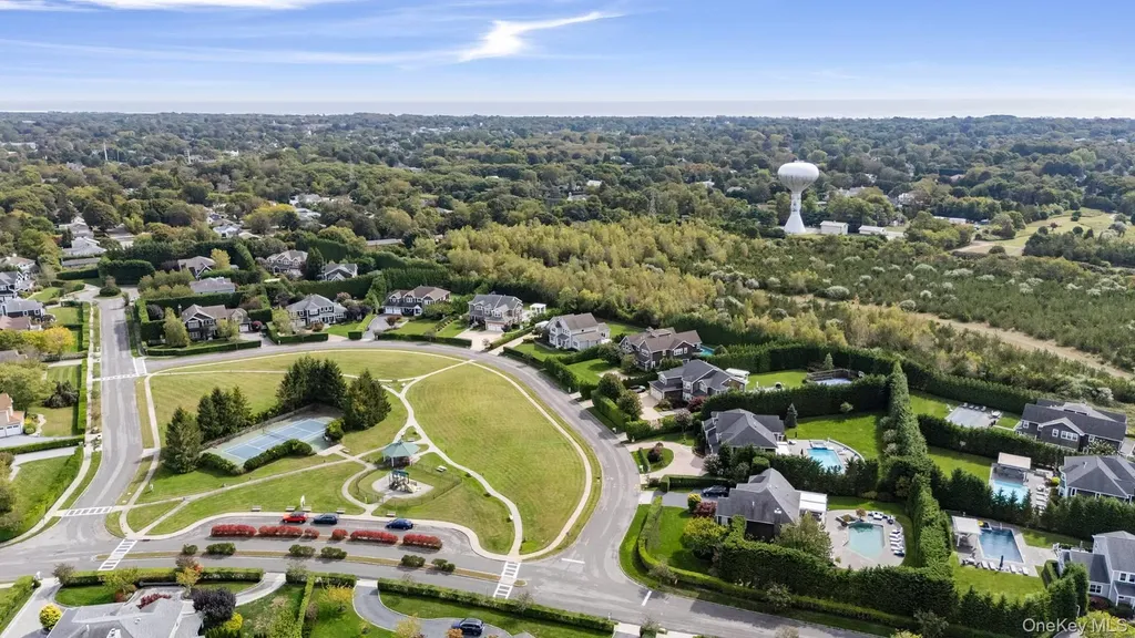 4 Spring Lane Southampton NY 11968