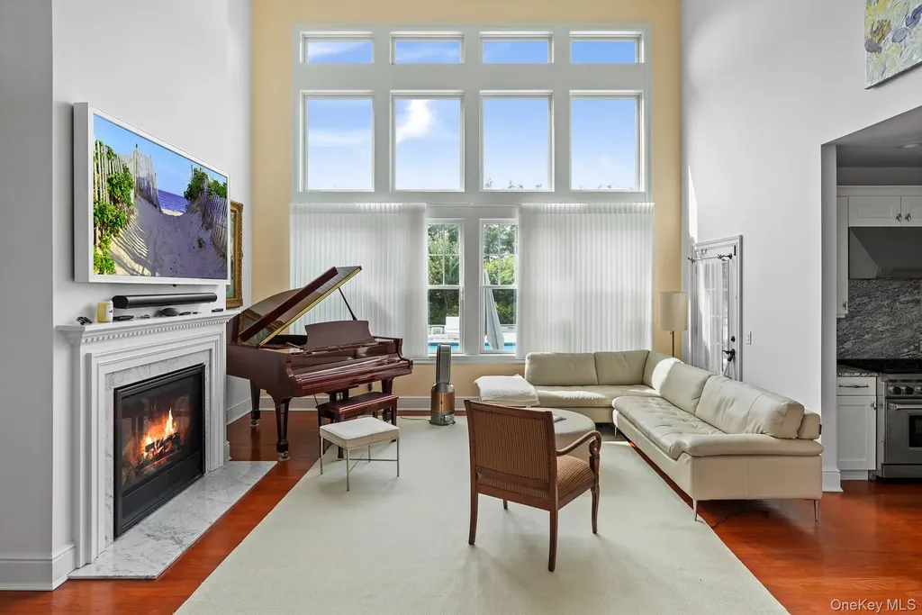 4 Spring Lane Southampton NY 11968